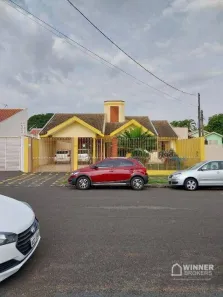Casa com 5 Quartos à venda, 230m² no Zona 08, Maringá