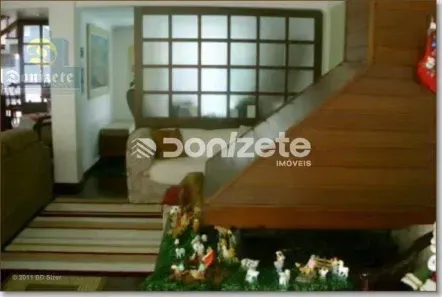 Sobrado com 4 Quartos à venda, 500m² no Jardim, Santo André