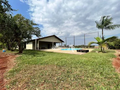 Fazenda/Sítio com 2 Quartos à venda, 250m² no Recanto dos Pinheiros, Cambé