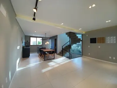 Casa com 3 Quartos à venda, 155m² no Lagoa da Conceição, Florianópolis
