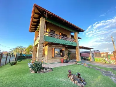 Sobrado com 3 Quartos à venda, 234m² no Remanso, Xangri-Lá