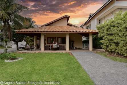 Casa de Condomínio com 4 Quartos à venda, 167m² no Bal Stella Maris, Peruíbe