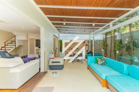 Casa de Condomínio com 4 Quartos à venda, 240m² no Vila Sofia, São Paulo