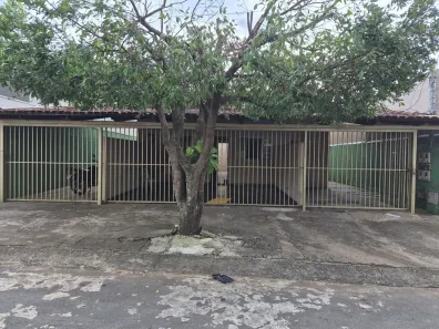Casa com 3 Quartos à venda, 300m² no Setor Faiçalville, Goiânia