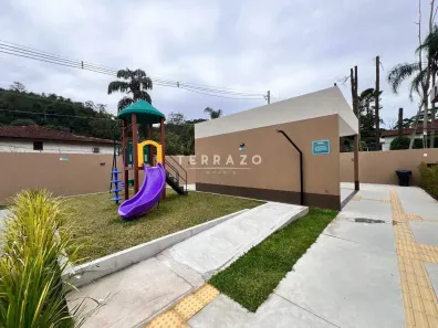 Apartamento com 2 Quartos para alugar, 55m² no Posse, Teresópolis