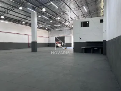 Galpão/Depósito/Armazém para alugar, 1300m² no Jardim São Luís, São Paulo