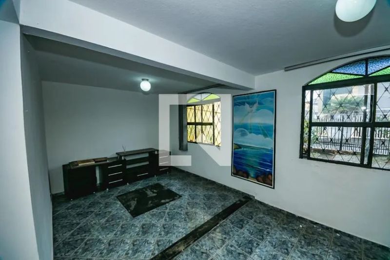 Casa com 3 quartos — Conjunto Celso Machado, Belo Horizonte