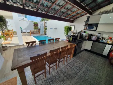 Casa com 6 Quartos à venda, 280m² no Cancela Preta, Macaé