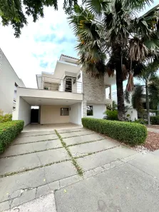 Casa de Condomínio com 4 Quartos para alugar, 400m² no Condomínio Belvedere, Cuiabá