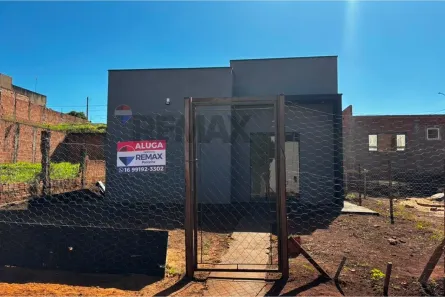 Casa com 2 Quartos para alugar, 54m² no Jardim Jequitibá, Orlândia