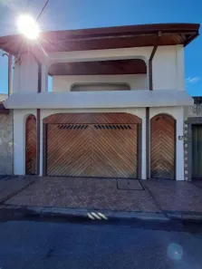 Sobrado com 4 Quartos à venda, 369m² no Vila Rubens, Mogi das Cruzes