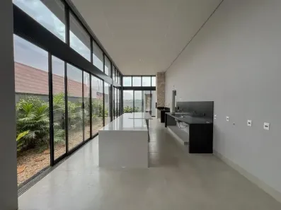 Casa de Condomínio com 4 Quartos à venda no Granja Marileusa, Uberlândia