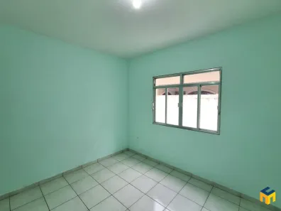Casa com 1 Quarto para alugar, 40m² no Bangu, Rio de Janeiro