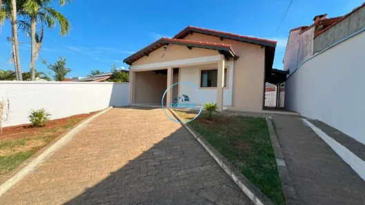 Casa com 3 Quartos para alugar, 85m² no Jardim Holiday, São Pedro
