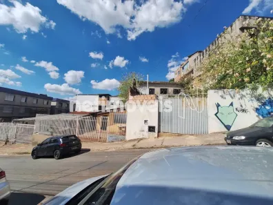 Galpão/Depósito/Armazém à venda, 565m² no Nova Suíssa, Belo Horizonte