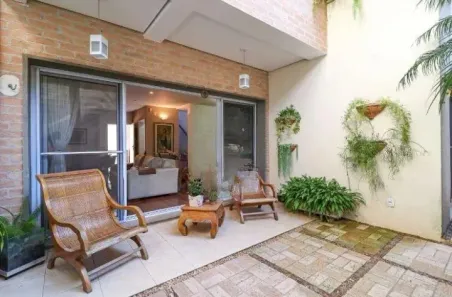 Casa de Condomínio com 5 Quartos à venda, 330m² no Santo Amaro, São Paulo