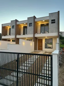 Sobrado com 2 Quartos à venda, 95m² no Serraria, São José