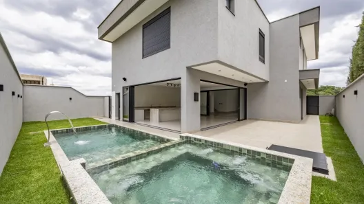Casa de Condomínio com 4 Quartos à venda, 308m² no Jardins França, Goiânia