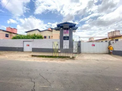 Apartamento com 2 Quartos para alugar, 43m² no Engenheiro Luciano Cavalcante, Fortaleza