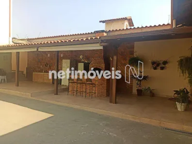 Casa com 4 Quartos à venda, 354m² no Heliópolis, Belo Horizonte