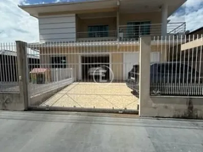 Casa com 3 Quartos à venda, 236m² no Sertão do Maruim, São José