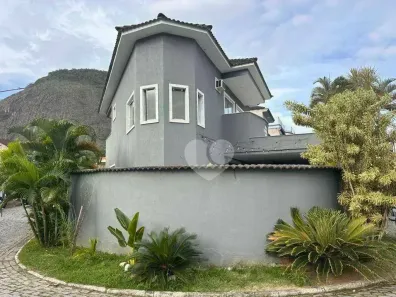 Casa de Condomínio com 3 Quartos à venda, 158m² no Vargem Pequena, Rio de Janeiro