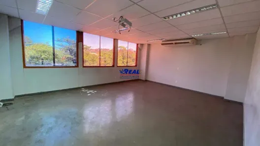 Prédio Comercial para alugar, 2800000m² no Átila de Paiva (Barreiro), Belo Horizonte