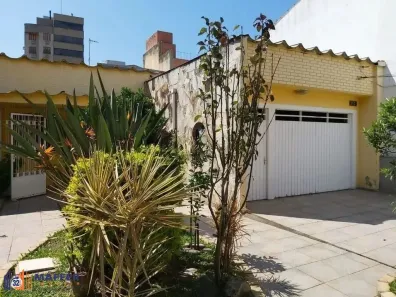 Casa com 4 Quartos à venda, 207m² no Passo da Areia, Porto Alegre