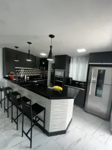 Casa com 3 Quartos à venda, 292m² no Cézar de Souza, Mogi das Cruzes