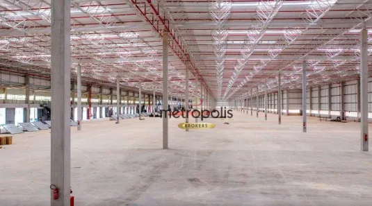 Galpão/Depósito/Armazém para alugar, 1478m² no Quinhaú, Embu das Artes