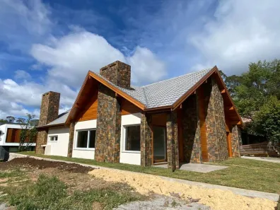 Casa com 3 Quartos à venda, 271m² no Carniel, Gramado