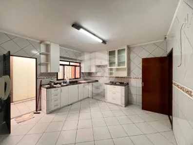 Casa com 3 Quartos à venda, 181m² no Vila Industrial, Bauru