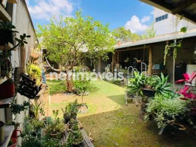 Casa com 3 Quartos à venda, 400m² no Sapucaia II, Contagem