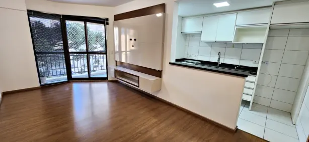 Apartamento com 2 Quartos para alugar, 64m² no Centro, Curitiba