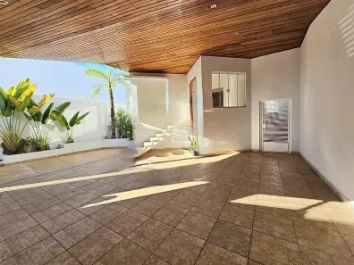 Casa com 3 Quartos para alugar, 20m² no Parque das Esmeraldas II, Marília