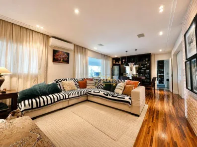 Apartamento com 3 Quartos para alugar, 175m² no Cidade Monções, São Paulo