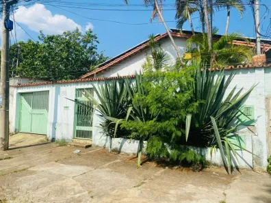 Casa com 3 Quartos à venda, 192m² no Setor Campinas, Goiânia