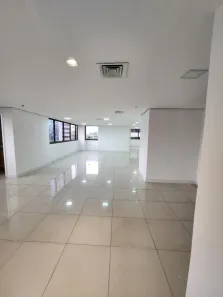 Ponto Comercial para alugar, 158m² no Cidade Monções, São Paulo