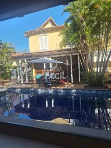 Casa com 4 Quartos para alugar, 660m² no Jabour, Vitória