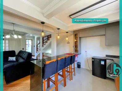 Sobrado com 3 Quartos à venda, 147m² no Tarumã, Curitiba