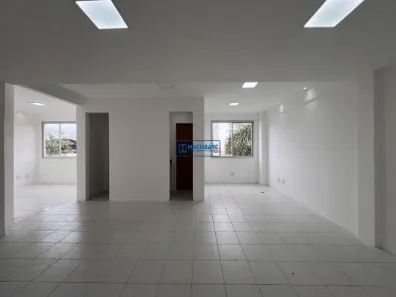 Ponto Comercial para alugar, 50m² no Jardim Camburi, Vitória
