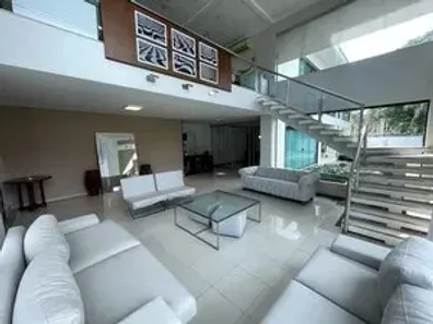 Casa de Condomínio com 5 Quartos para alugar, 300m² no Ponta Negra, Manaus