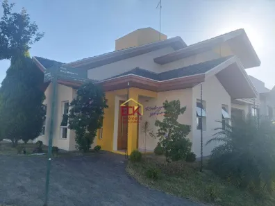 Casa de Condomínio com 3 Quartos à venda, 216m² no Bairro do Grama, Caçapava