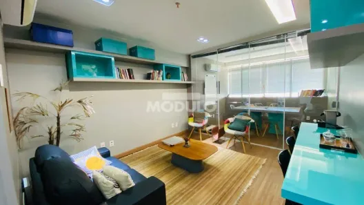 Sala Comercial para alugar, 80m² no Brasil, Uberlândia