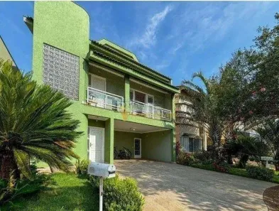 Casa de Condomínio com 4 Quartos para alugar, 380m² no Operária, Londrina