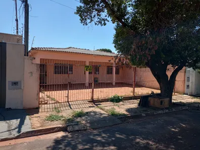 Casa com 4 Quartos à venda, 196m² no Vila Taquarussu, Campo Grande