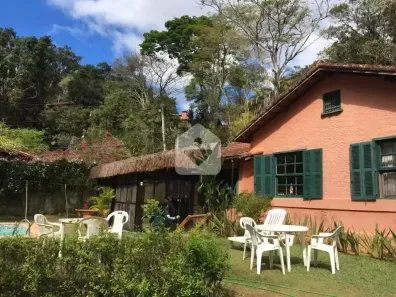 Casa com 5 Quartos à venda, 230m² no Itaipava, Petrópolis