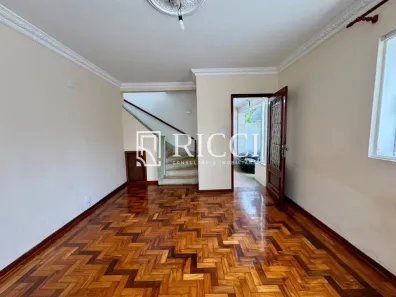 Sobrado com 3 Quartos à venda, 160m² no Aparecida, Santos