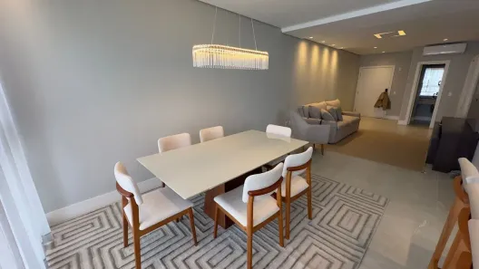 Apartamento com 4 Quartos para alugar, 144m² no Centro, Balneário Camboriú