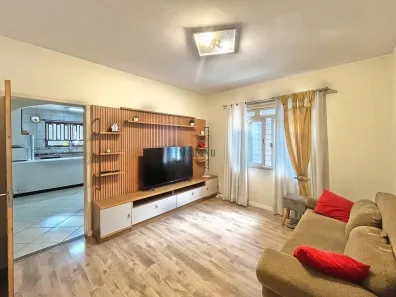 Casa com 3 Quartos à venda, 180m² no Costa e Silva, Joinville